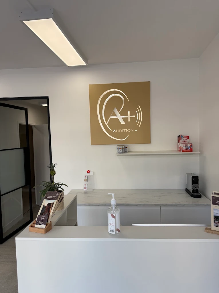 Le comptoir d'accueil du centre A+ Audition